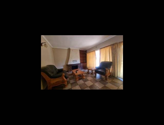 4 BEDROOM HOUSE FOR SALE IN SINOVILLE